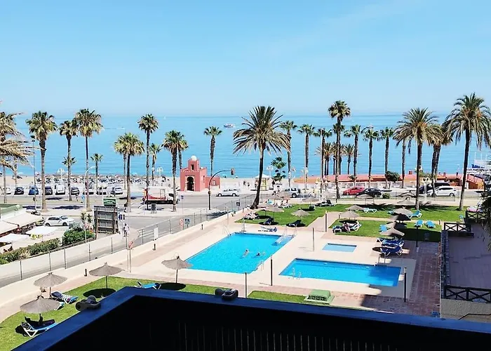 Primera Linea De Playa Benalmadena Aloha Playa